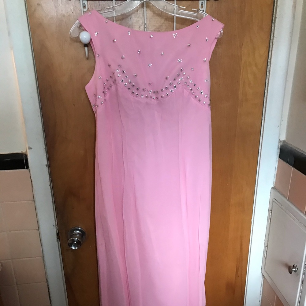Vintage 60’s pink taffeta and chiffon gown